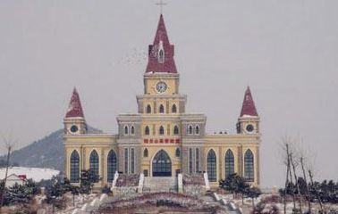 church building clocks